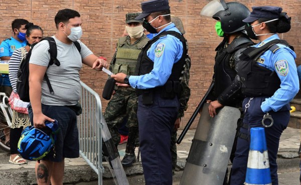 Más de 30 detenidos en San Pedro Sula por no acatar toque de queda
