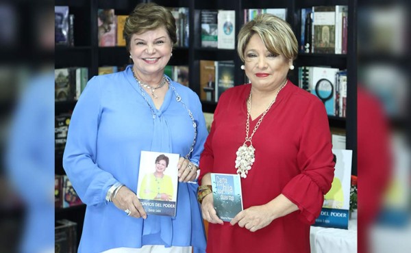 Mayra Navarro y Denia León presentan sus libros