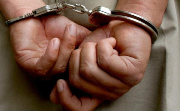 Cinco sujetos abusaron de una joven a la que le ofrecieron 'jalón' a su casa