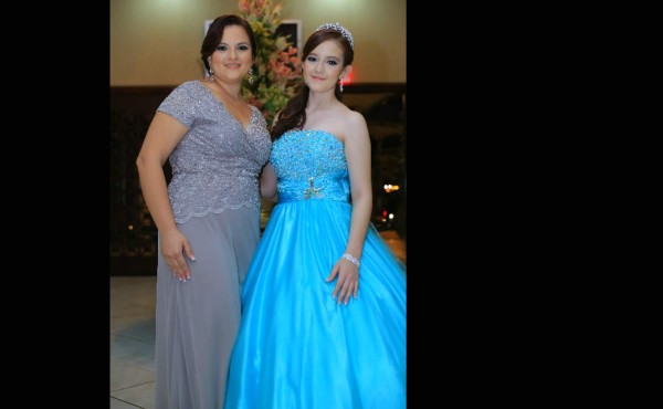 Los quinceaños de Evelyn Graciela Caballero