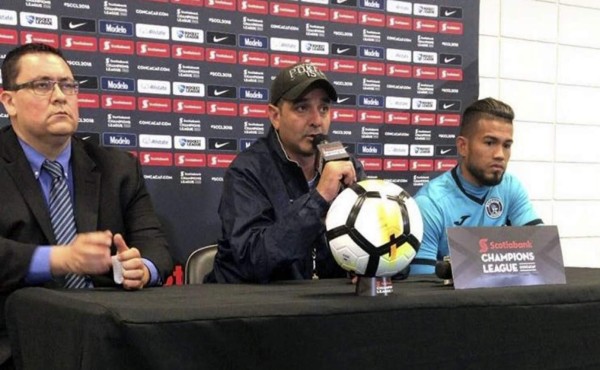 Diego Vázquez: 'La eliminación pasa porque regalamos la localía”