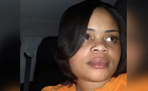 Video: Policía mata a mujer afroamericana en su propia casa