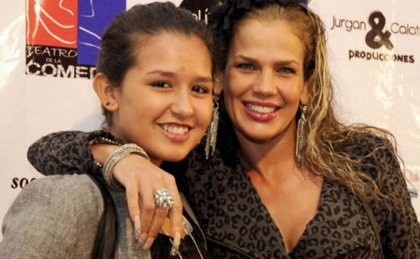 Niurka Marcos sufre el arresto de su hija por posesión de drogas