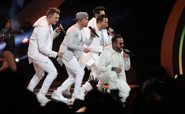 Backstreet Boys levanta pasiones en su esperado regreso a Chile tras 21 años