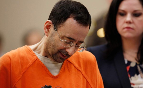 Exmédico de gimnastas de USA condenado a 60 años por pornografía infantil