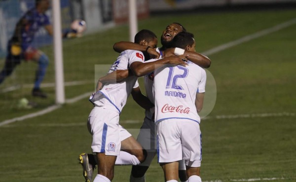 Olimpia goleó a la UPN y queda a un paso de lograr el título