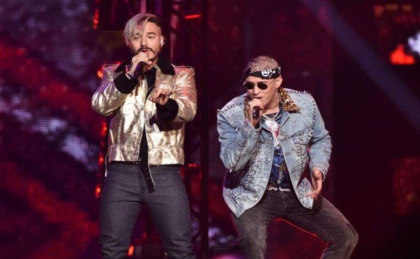 Estampida en concierto de Bad Bunny deja 12 menores heridos en Chile