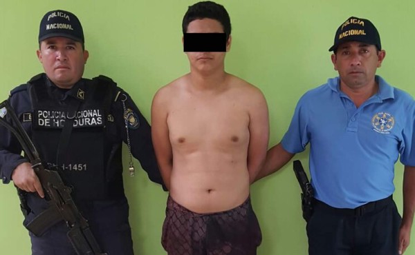 A puñaladas un hijo mata a su madre e hiere a su hermano de 10 años