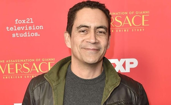 Actor hondureño destaca en la serie 'El Asesinato de Gianni Versace'