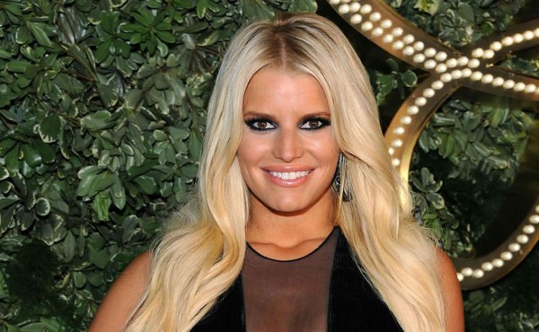 Jessica Simpson fue víctima de abuso sexual, la exigencia de Tommy Mottola y la obsesión de John Mayer