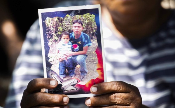 'El niño le gritaba que no lo matara y llamaba a su mamá”