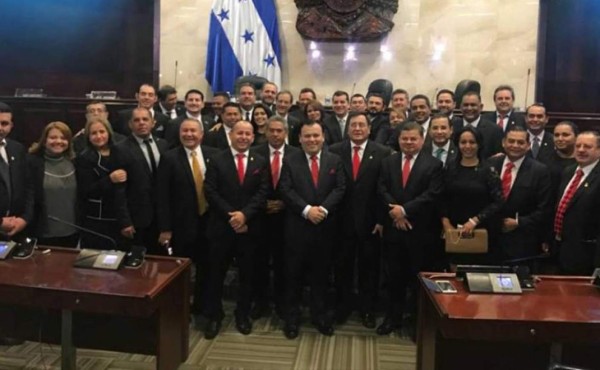 TSE declara sin lugar a la solicitud de expulsar diputados liberarles