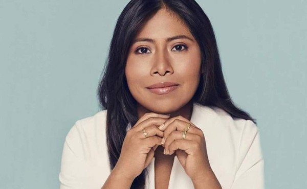 Yalitza Aparicio reaparece con mensaje al personal médico ante la pandemia