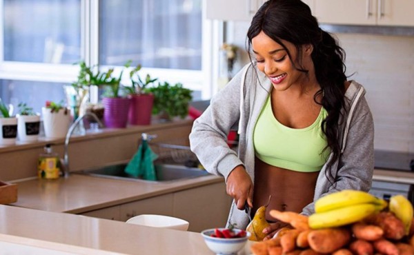 Cuántas calorías se deben consumir al día