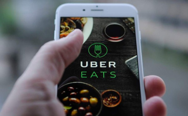 Uber se deshace de su servicio de reparto de comida Eats en la India