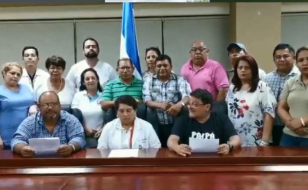 Maestros y médicos de Honduras continuarán con movilizaciones este lunes