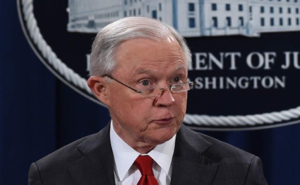 Jeff Sessions, el precursor del movimiento populista que alzó a Donald Trump