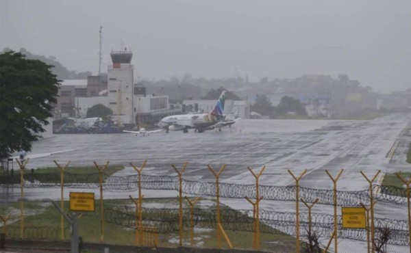 Cancelan vuelos en los aeropuertos Toncontín y Golosón