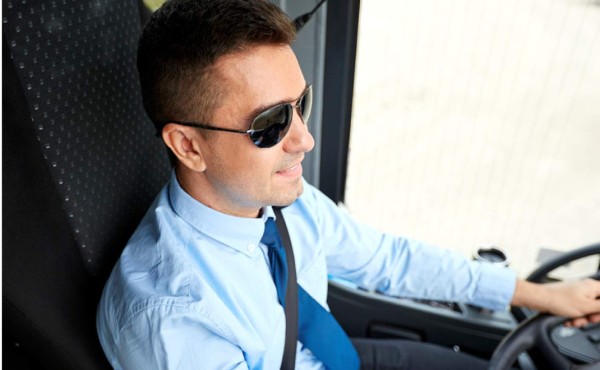 Le gusta un compañero motorista