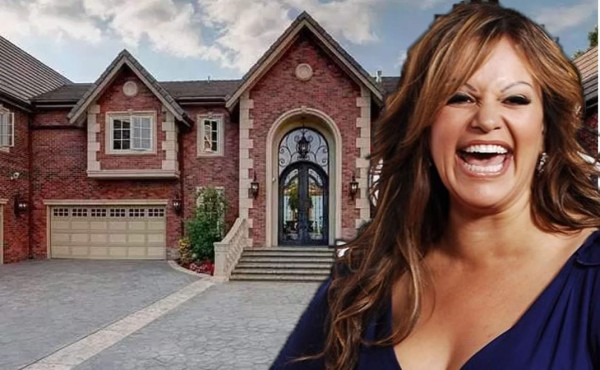 Nick Lachey compra casa de Jenni Rivera