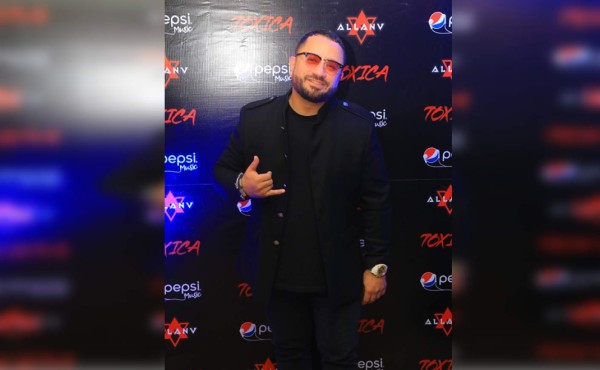 Allan V regresa a la música con 'Tóxica”