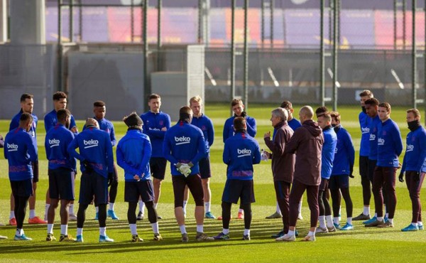 Riqui Puig, ter Stegen y Arthur, incluidos en la primera lista de Setién