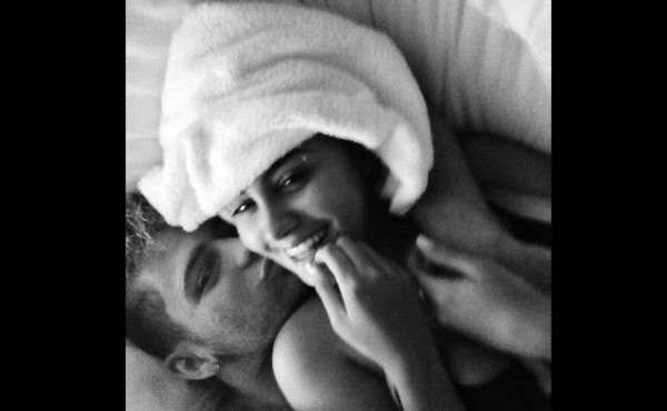 Hija de Myrka Dellanos presume su amor