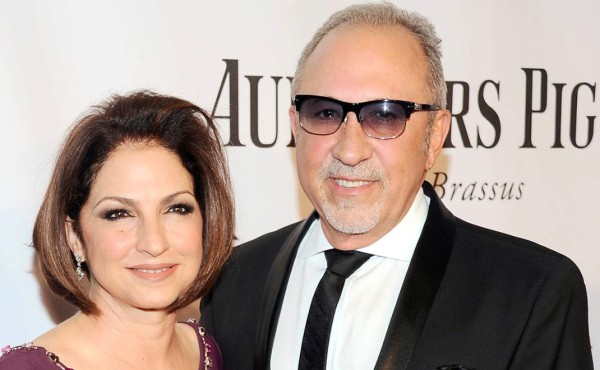 Artistas cubanos en el exilio mandan 'pal'infierno' a Fidel Castro