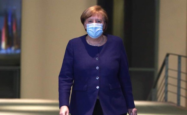 Alemania planea reabrir pese a la falta de avances en incidencia y vacunas