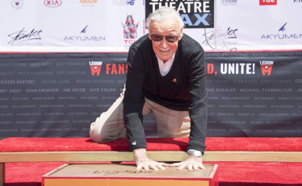 ¿Quién era Stan Lee, la leyenda que plasmó sus huellas en Hollywood?