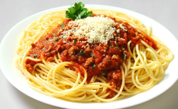 Espaguetis a la boloñesa