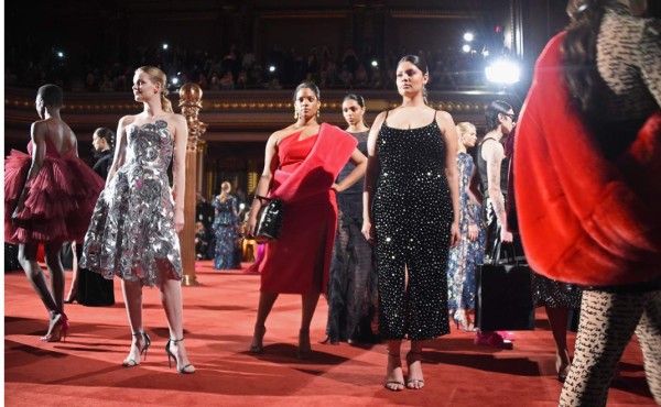 Christian Siriano celebra 10 años de diversidad en Nueva York