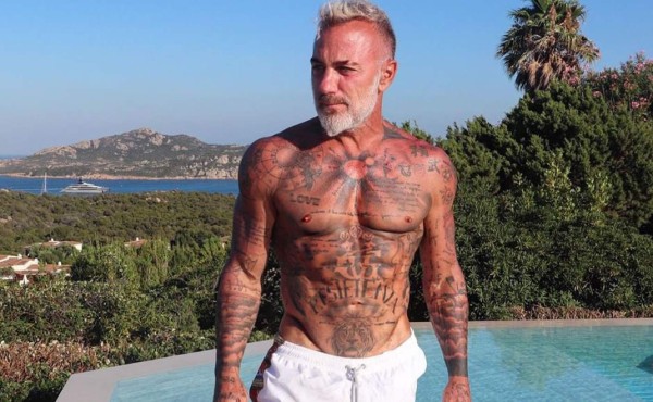 Gianluca Vacci reaparece bailando vestido como mujer y en tacones