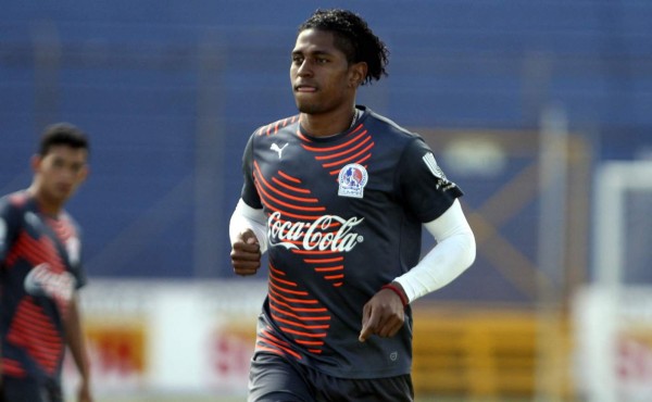 Carlo Costly podría ser titular contra el Marathón