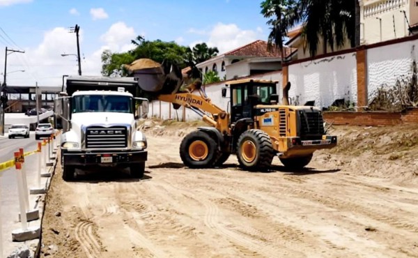 Reanudan pavimentación en Mackey