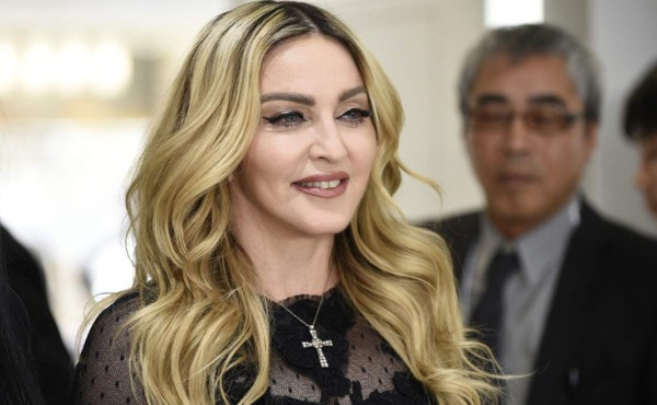 Madonna demanda para frenar una subasta de artículos íntimos