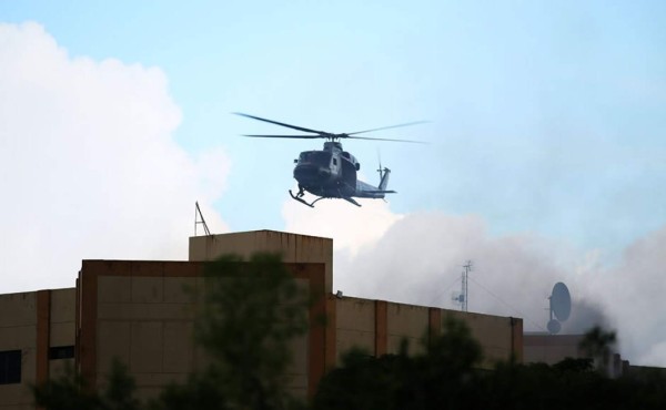 El Salvador premiará a pilotos participantes en rescate en incendio del Ministerior de Hacienda  