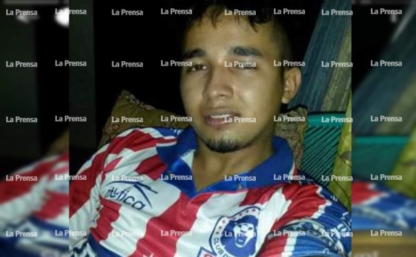 Motociclista muere al chocar con tarima frente al parque en San Pedro Sula