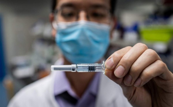 China busca una vacuna contra el coronavirus a cualquier precio