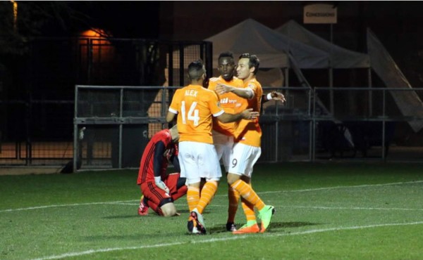 Alberth Elis vuelve a marcar gol para victoria del Houston Dynamo