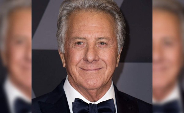 Dustin Hoffman acusado de exhibirse frente a una menor de edad