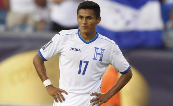 Nájar recibe el respaldo de varios futbolistas