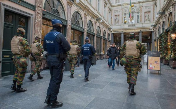 Bruselas en alerta máxima por ataque terrorista