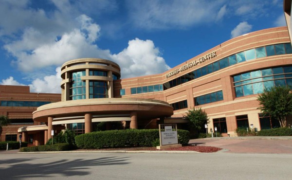 Tiroteo en hospital de Florida deja 2 muertos