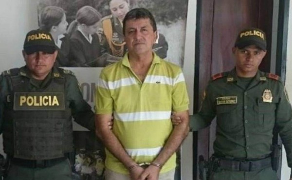 Capturan in fraganti a profesor cuando intentaba tener relaciones con alumna