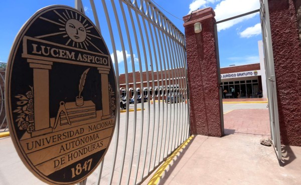 A pesar de la instalación de la mesa, crisis continúa en Unah