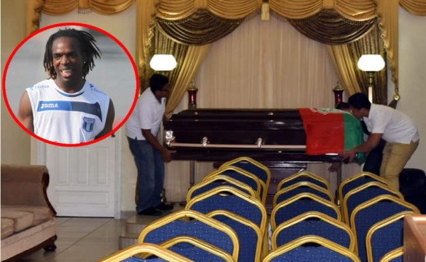 El cuerpo del exfutbolista hondureño Walter 'Pery' Martínez ya está en La Ceiba para su funeral