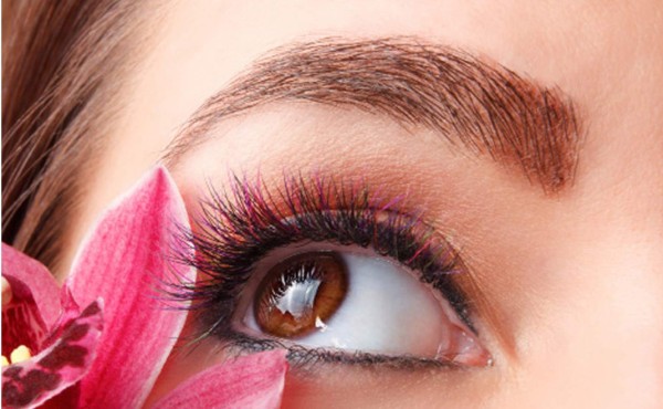 Pasos para lograr que tus pestañas parezcan postizas