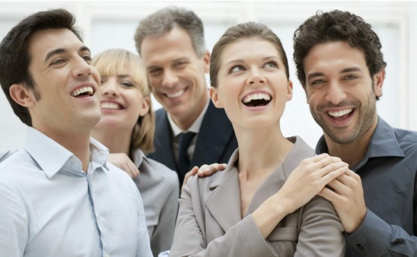 A la novia no le gusta que sea tan sociable