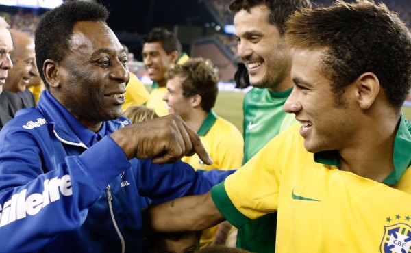 La complicada pregunta a Neymar sobre Pelé y Messi